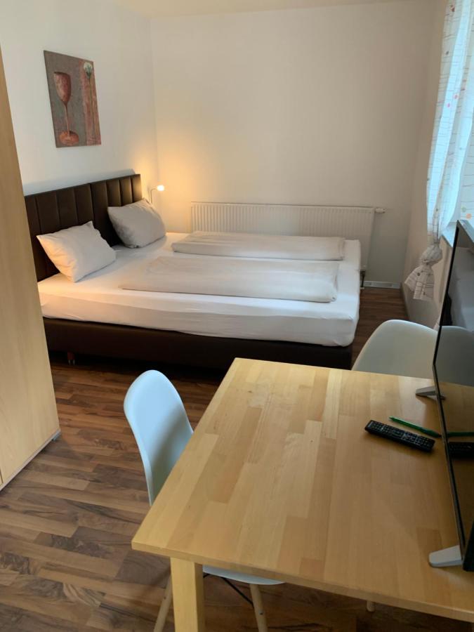 Fleiner Gaestehaus Bed & Breakfast